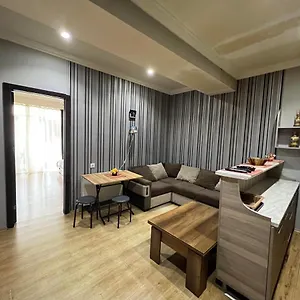  Апартаменты Levan Gotua Str.17